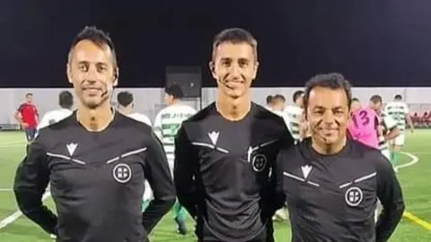 Los Rodríguez felices en el arranque del encuentro