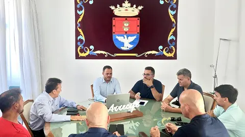 Reunión en el Ayuntamiento de Arrecife.