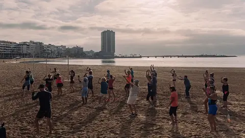Clausura actividades en la playa.