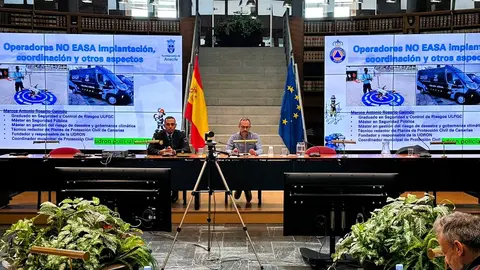 Marcos Rosario Galindo, oficial de la Policía Local y Coordinador Municipal de Protección Civil de Arrecife, durante su intervención en estas jornadas en Madrid