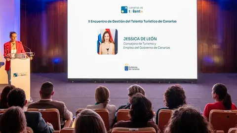 Consejera de Turismo, Jessica de León, en el encuentro.