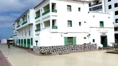 Imagen del antiguo Parador de Turismo donde se encuentra la sede de la UNED en Lanzarote.