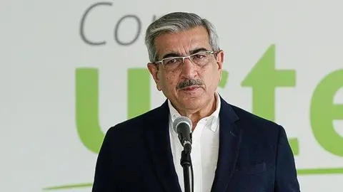 Román Rodríguez en una comparecencia en la sede de su partido en Gran Canaria.