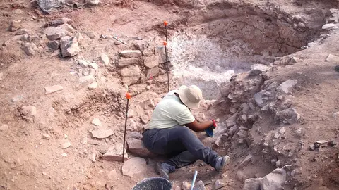 Excavaciones en el yacimiento arqueológico del Rubicón