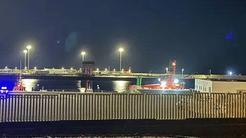 Imagen de las embarcacaciones de Salvamento Marítimo en Puerto Naos