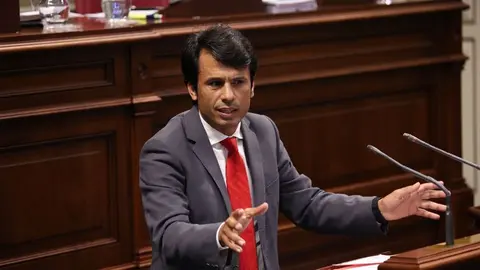 Marcos Bergaz durante su intervención este martes en el Parlamento autonómico