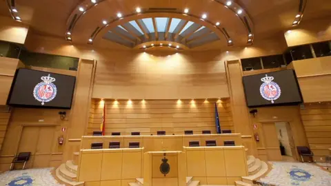 Imagen de la Mesa del Senado que tiene que analizar la petición de Dimas Martín.