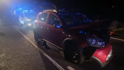 Imagen de cómo se quedó el vehículo tras el accidente.