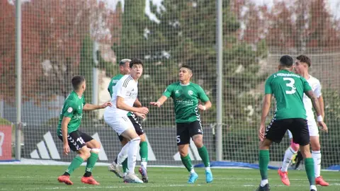 Una de las disputas entre los jugadores del Madrid y del Yaiza