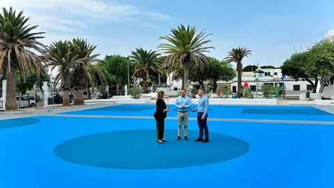 Yonathan de León junto a Jacobo Medina y Eli Merino.