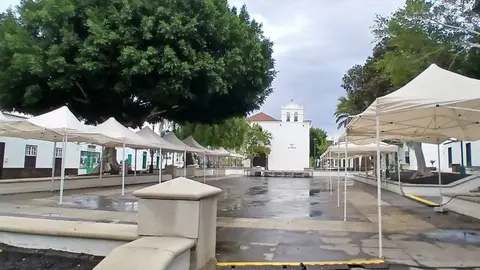 Aspecto que presetaba la plaza a primera hora de la mañana
