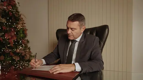 Oswaldo Betancort en el despacho del Cabildo de Lanzarote.