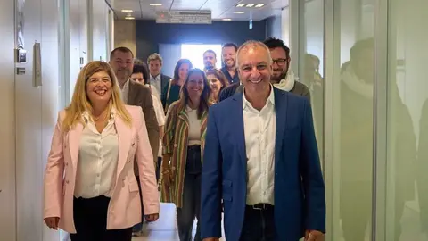 Luis Campos junto a Belén Machín en un encuentro del partido