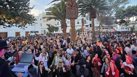 Imagen de la fiesta de fin de año en la plaza de Las Palmas