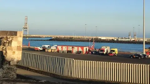Imagen de archivo de Puerto Naos en la llegada de otra embarcación