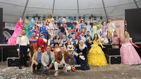 Imagen de l os actores y del equipo de gobierno de Teguise