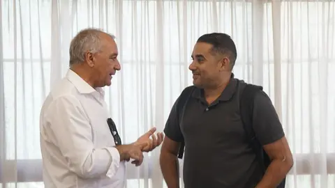 Luis Campos junto a Yoné Caraballo.