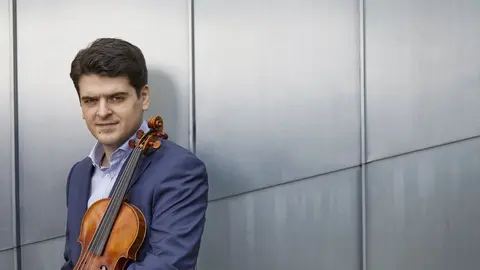 El violinista Michael Barenboim, hijo del legendario pianista y director Daniel Barenboim.
