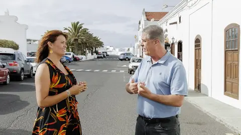 Olivia Duque junto a Euegenio Robayna.