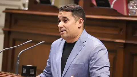 Yone Caraballo interviene en el Parlamento