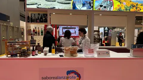 Imagen del stand de Saborea Lanzarote a primera hora de la mañana.