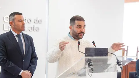 RUEDA PRENSA SOBRE FITUR EN CABILDO C300125