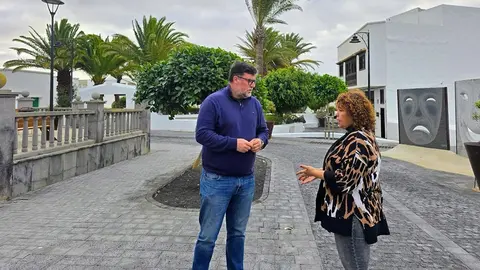 FOTO El alcalde Isidro Pérez y la concejala Marlene Romero 1