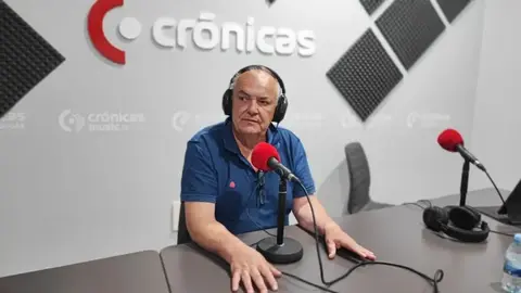 Eugenio Hernández en Crónicas Radio.