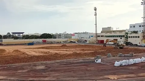 Imagen del terreno de fútbol de la Ciudad Deportiva cuando arrancó la obra.