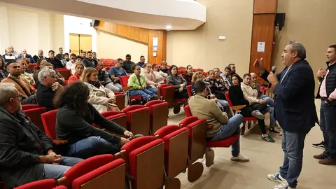 Reunión del Cabildo con las asociaciones del Carnaval.