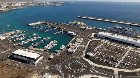 Vista aérea puerto de Playa Blanca