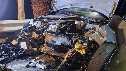 Imagen del terrible estado en el que quedó uno de los vehículos tras el choque