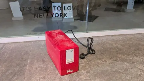 Imagen del aparato que generó el humo en la tienda