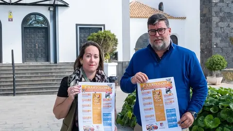 Foto presentación cartel programación carnavales 2025