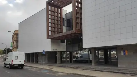 Imagen de entrada a los juzgados de Arrecife.