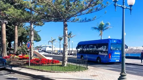 Imagen de una de las guaguas que se ha puesto al servicio de la gente durante los carnavales.