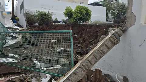 Imagen de cómo se ha desprendido una zona de viviendas