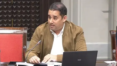 Yoné Caraballo en la comisión de transición ecológica del viernes 7 de marzo 2025