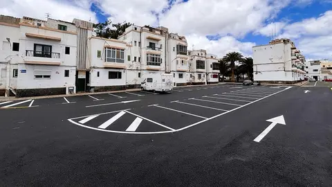 Arrecife concluye el reasfaltado junto a las 100 viviendas de Titerroy