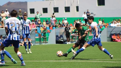 Uno de los momentos del complicado partido