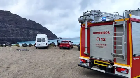 Rescate de dos senderistas en Órzola.