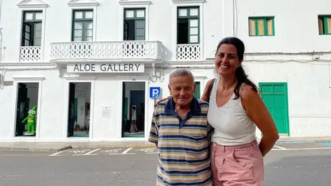 Evelia García con el recientemente homenajeado Ladislao Rodriguez Bonilla.