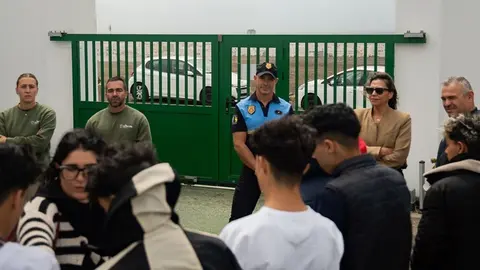 Visita Centro Acogida Argana al Centro Bienestar Animal Arrecife.