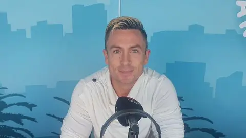 Juan Quintana, ganador de GH, en Crónicas Radio.