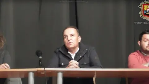 Jesús Machín durante uno de los plenos del Ayuntamiento de Tinajo.