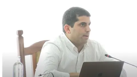 Benjamin Perdomo durante el Pleno del Cabildo de Lanzarote.