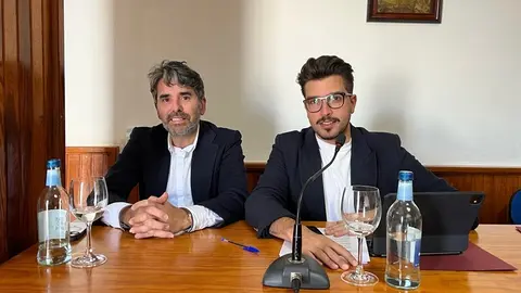 Los dos ediles del PP en San Bartolomé, Jeziel Martinez y Sergio Tejera