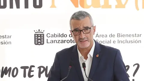 Marci Acuña, consejero de Bienestar Social.