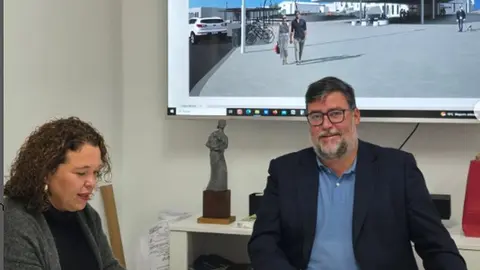 Isidro Pérez y Marlene Romero, alcalde y concejal de San Bartolomé.