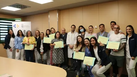 Foto de familia de los premiados.